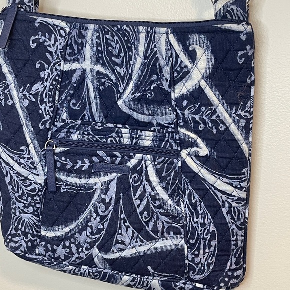 Vera Bradley Blue and White Paisley Crossbody Bag - Picture 3 of 4
